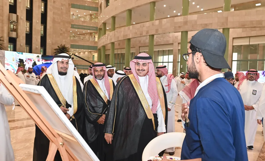 الجامعة تقيم حفل ختام الأنشطة للعام الجامعي 1446هـ وتكرم الطلبة الفائزين في الملتقى الطلابي السابع وهاكاثون كأس العالم 2034 - حفل ختام الأنشطة للعام الجامعي 1446ه