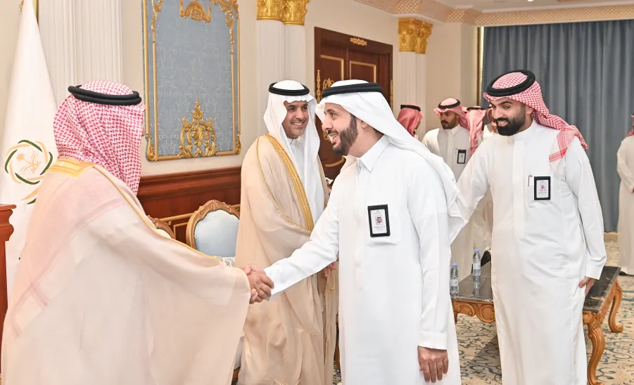 معالي وزير التعليم رئيس مجلس شؤون الجامعات الأستاذ يوسف بن عبدالله البنيان يزور الجامعة . - معالي وزير التعليم في رحاب #جامعة_المجمعة .
