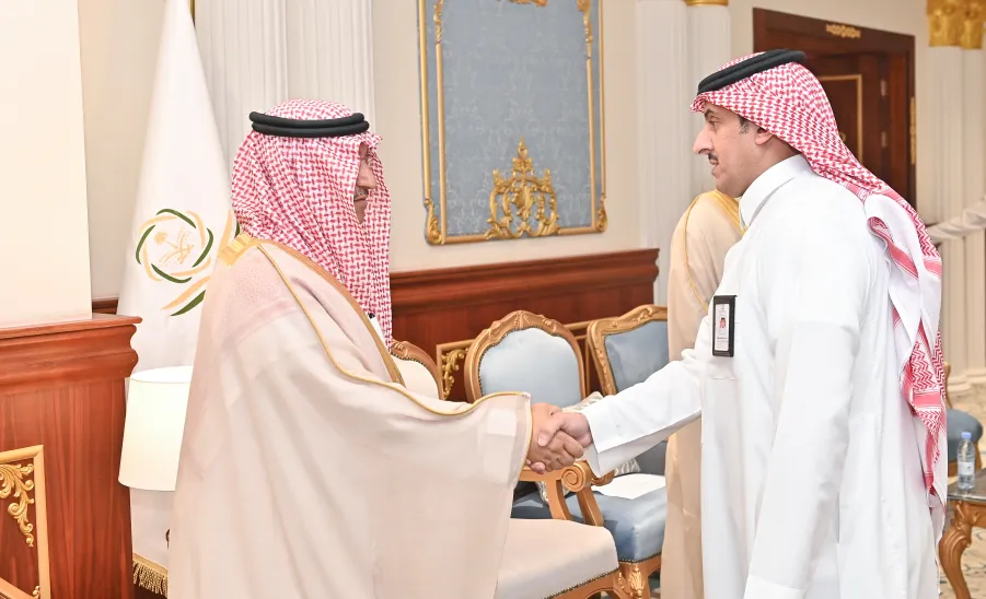 معالي وزير التعليم رئيس مجلس شؤون الجامعات الأستاذ يوسف بن عبدالله البنيان يزور الجامعة . - معالي وزير التعليم في رحاب #جامعة_المجمعة .
