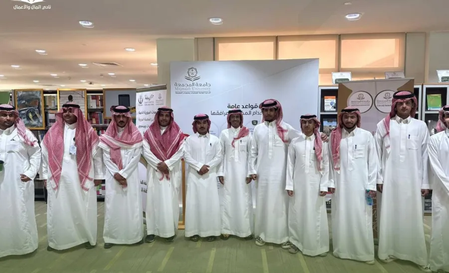 وكيل الجامعة للتنمية والاستثمار يطلق فعاليات أسبوع السلامة المرورية بالمكتبة المركزية - 4