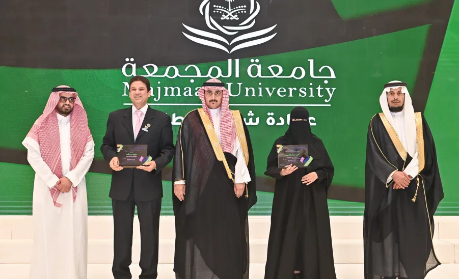 الجامعة تقيم حفل ختام الأنشطة للعام الجامعي 1446هـ وتكرم الطلبة الفائزين في الملتقى الطلابي السابع وهاكاثون كأس العالم 2034 - حفل ختام الأنشطة للعام الجامعي 1446ه