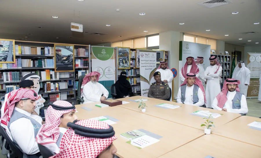 وكيل الجامعة للتنمية والاستثمار يطلق فعاليات أسبوع السلامة المرورية بالمكتبة المركزية - وكيل الجامعة للتنمية والاستثمار يطلق فعاليات اسبوع السلامة المرورية بالمكتبة المركزية
