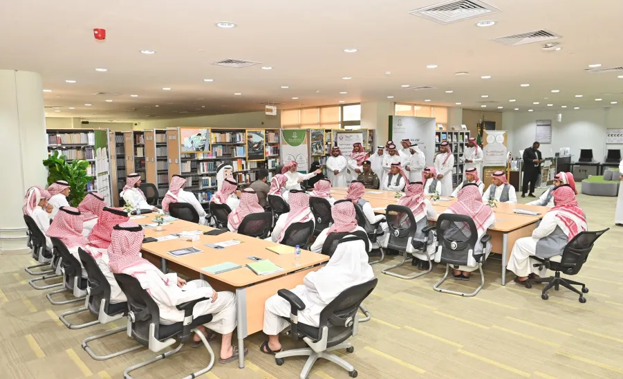 MU VICE-RECTOR LAUNCHES THE TRAFFIC SAFETY WEEK ACTIVITIES AT THE CENTRAL LIBRARY
 -  محترفون