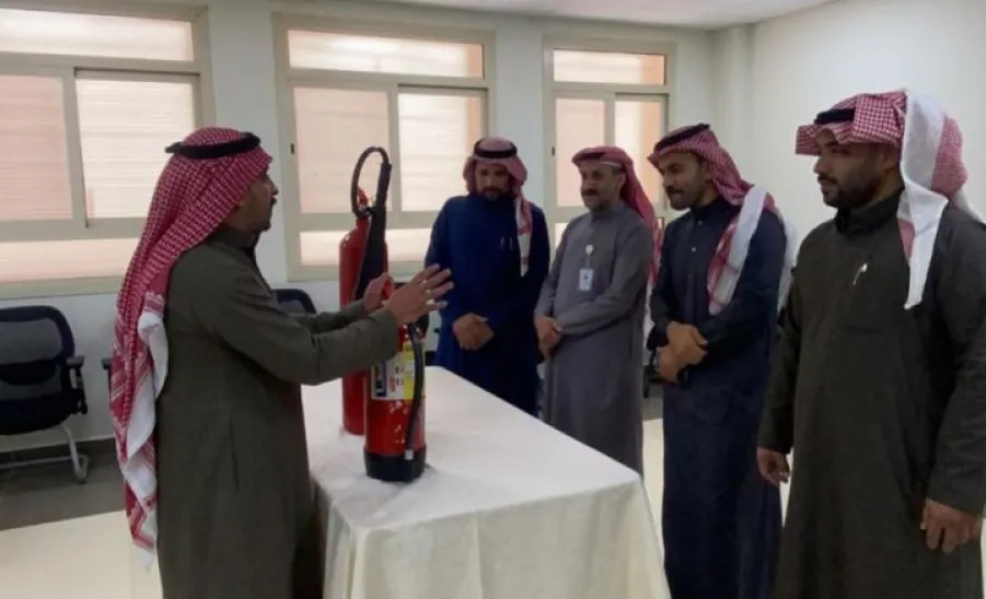 The Safety Department conducts a training program on Safety Means -  السلامة تُنفذ برنامج تدريبي عن كيفية التعامل مع وسائل السلامة