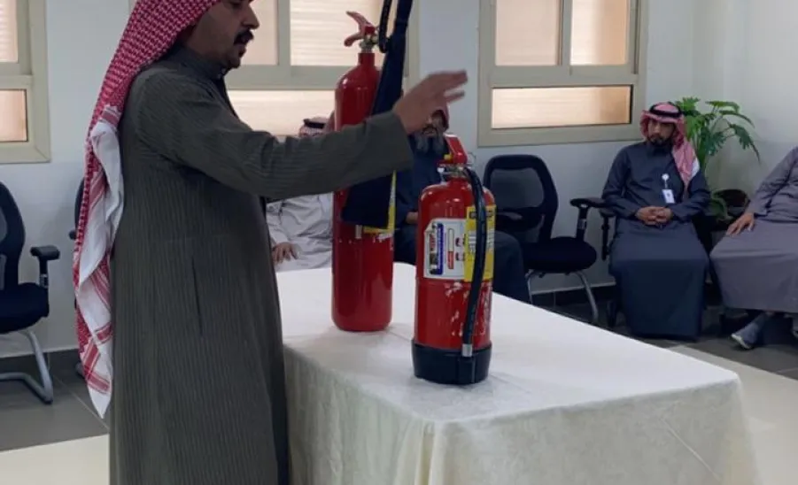 The Safety Department conducts a training program on Safety Means -  السلامة تُنفذ برنامج تدريبي عن كيفية التعامل مع وسائل السلامة