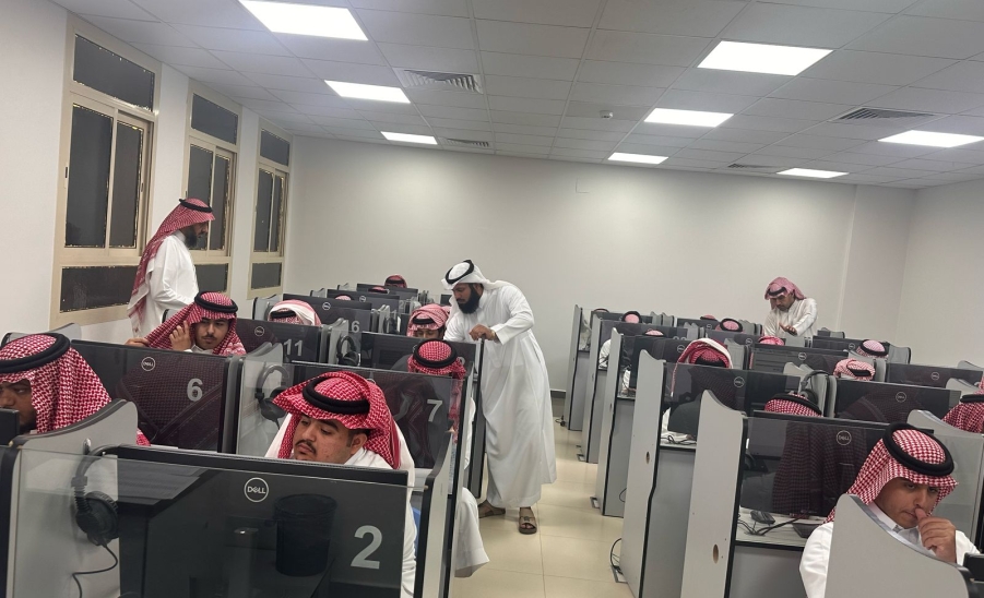 كلية الشريعة والقانون