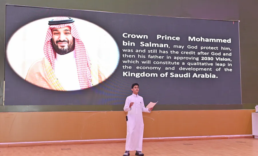 MU VICE-RECTOR PATRONIZES THE GRADUATION CEREMONY OF THE UNIVERSITY SCHOOLS - حفل الختامي لمدارس رواد الجامعة وتخريج الدفعة التاسعة