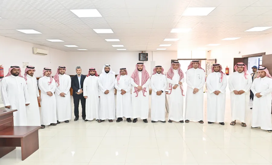 THE VICE-RECTOR LAUNCHES THE DOCUMENT DESTRUCTION FACILITY UNDER THE ARCHIVES AND RECORDS FACILITY
 -  .