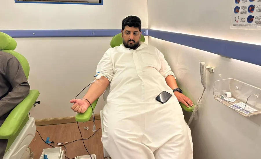 The Social Responsibility Observatory holds a Blood Donation Campaign at Prince Sultan Walkway in Majmaah -  صورة2