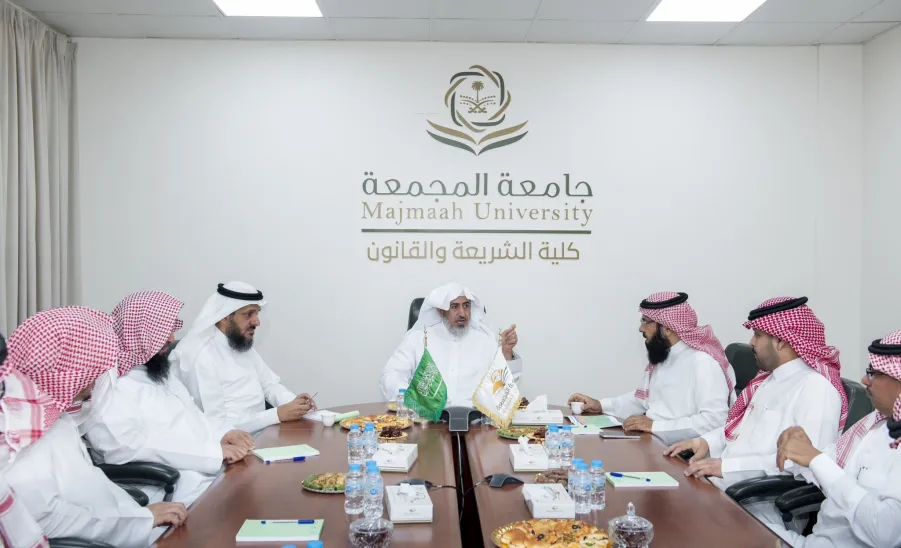 The Vice-Rector for Development and Investment visits the College of Sharia and Law to oversee its completed projects - كلية الشريعة والقانون