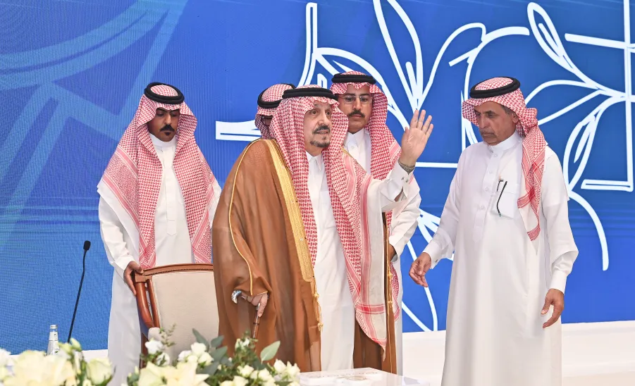 RIYADH GOVERNOR PATRONIZES MU'S GRADUATION CEREMONY - حفل التخرج 16 