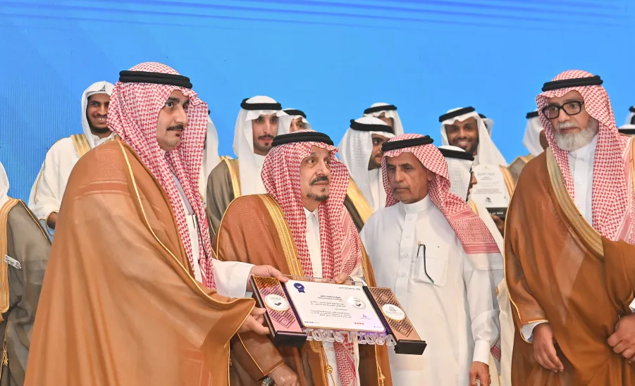 RIYADH GOVERNOR PATRONIZES MU'S GRADUATION CEREMONY - حفل التخرج 16 