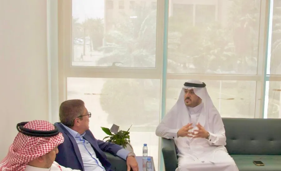 The Applied College CEO holds a meeting with Kirby International to Discuss Strategic Partnership

 - توقيع 