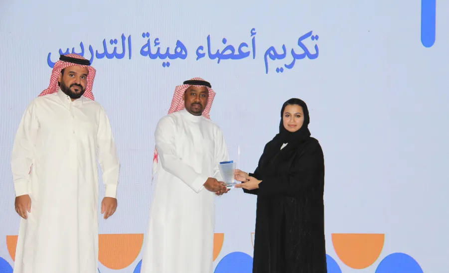 The College of Nursing hosts end-of-year celebration for academic year 1446 AH -  كلية التمريض تقيم حفل ختام الأنشطة للعام الأكاديمي 1446هـ