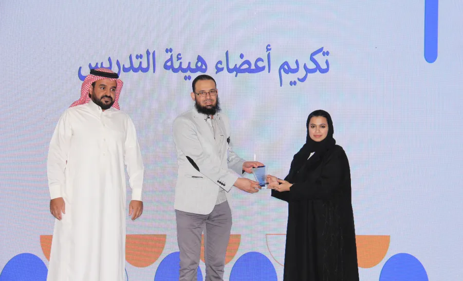 The College of Nursing hosts end-of-year celebration for academic year 1446 AH -  كلية التمريض تقيم حفل ختام الأنشطة للعام الأكاديمي 1446هـ