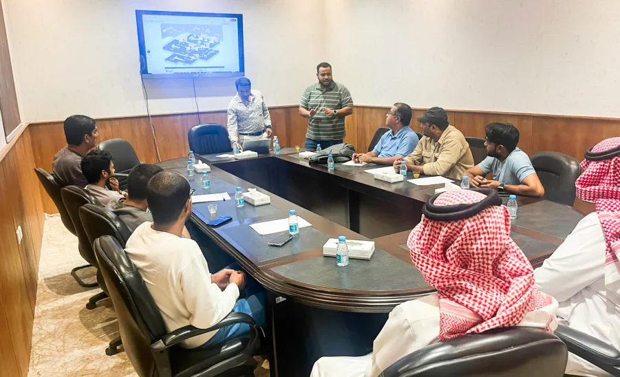 The General Administration of Projects, Operations, and Maintenance conducts a training workshop with Alfanar Company - صورة