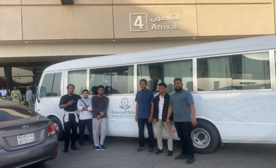 الإدارة العامة للخدمات تواصل جهودها في استقبال طلاب المنح  - 1