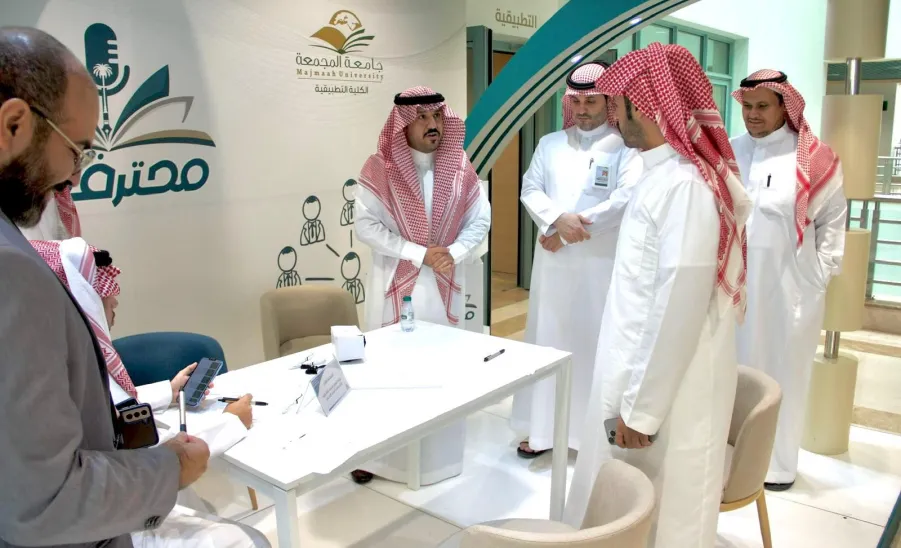 Applied College prepares for the New Academic Year 1447 AH and welcomes Students -  لقاء