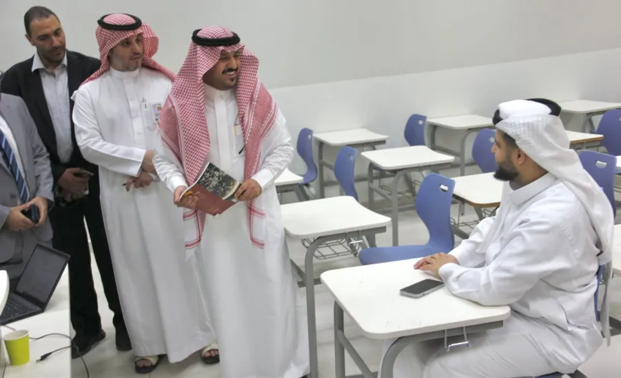 Applied College prepares for the New Academic Year 1447 AH and welcomes Students -  لقاء
