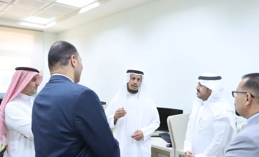 Vice -Rector for Educational Affairs Inspects Applied College’s Readiness for New Academic Year -  زيارة الكلية التطبيقية