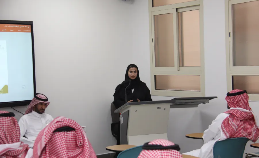College of Nursing holds Orientation and Interactive Sessions for Students -  كلية التمريض تنظم سلسلة لقاءات تعريفية مع طلبتها