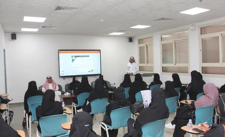College of Nursing holds Orientation and Interactive Sessions for Students -  كلية التمريض تنظم سلسلة لقاءات تعريفية مع طلبتها