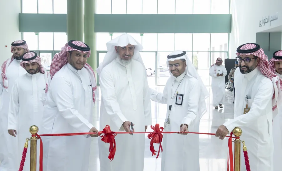 وكيل الجامعة للتنمية والاستثمار يدشن الركن التوعوي للحماية من الإشعاع -  وكيل الجامعة للتنمية والاستثمار يدشن الركن التوعوي للحماية من الاشعاع
