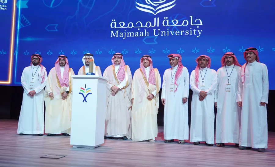 Minister of Education honors Majmaah University with Excellence Award in Sports Performance Index - 4