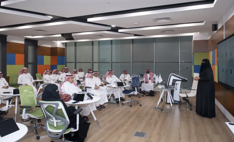 The Social Responsibility Observatory hosts a Workshop on the “Sustainable Standard” Project -  صورة