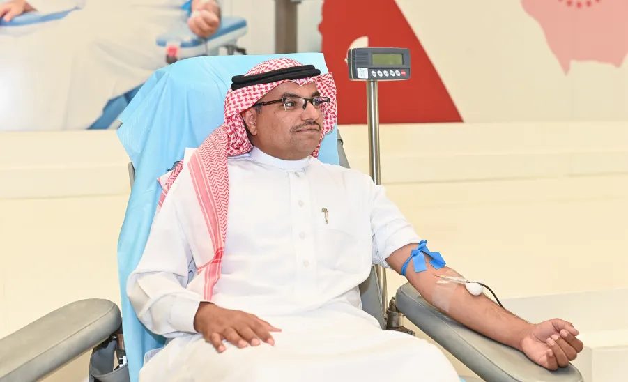 الجامعة تشارك في الحملة الوطنية السنوية للتبرع بالدم بالتعاون مع مستشفى حوطة سدير -  جامعة المجمعة