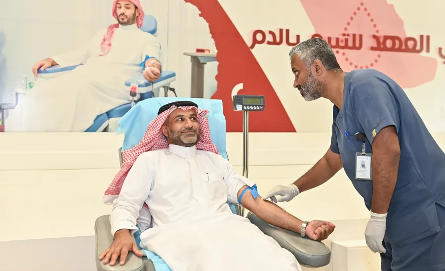 الجامعة تشارك في الحملة الوطنية السنوية للتبرع بالدم بالتعاون مع مستشفى حوطة سدير -  مجلس الجامعة 
