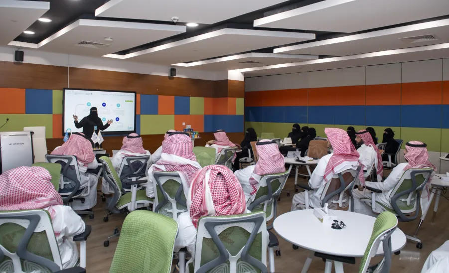 The Social Responsibility Observatory hosts a Workshop on the “Sustainable Standard” Project -  صورة3