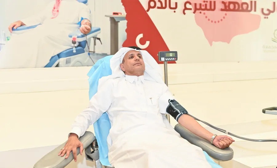 الجامعة تشارك في الحملة الوطنية السنوية للتبرع بالدم بالتعاون مع مستشفى حوطة سدير -  جامعة المجمعة