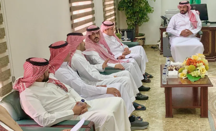 CEO of the Applied College visits Remah branch  -  لقاء 