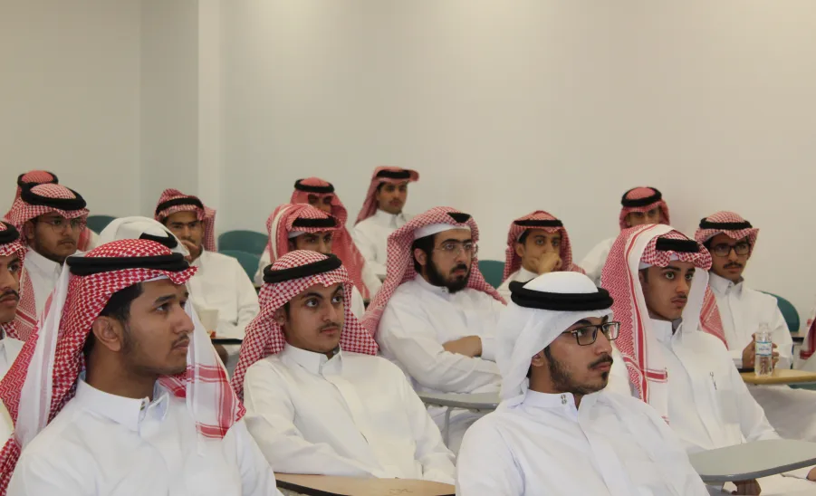 كلية الهندسة تقيم اللقاء التعريفي للطلاب المستجدين -  أقامت كلية الهندسة اللقاء التعريفي للطلاب المستجدين