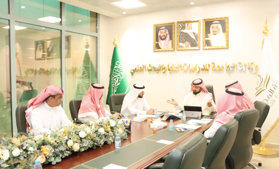 The director of the Center for Publishing and Translation chairs the first meeting with Editors-in-Chief of MU’s Scientific Journals -  #