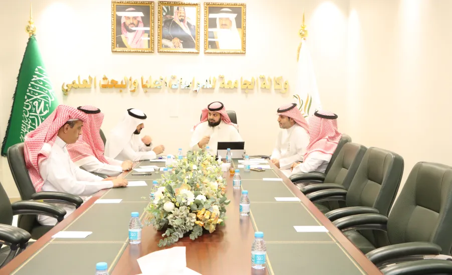 The director of the Center for Publishing and Translation chairs the first meeting with Editors-in-Chief of MU’s Scientific Journals -  #