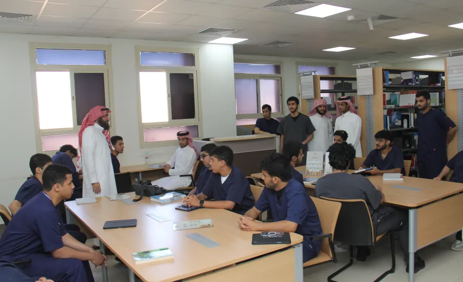 Nursing Students visit College Library as Part of Library Week Activities -  طلاب كلية التمريض يزورون مكتبة الكلية ضمن أسبوع المكتبة