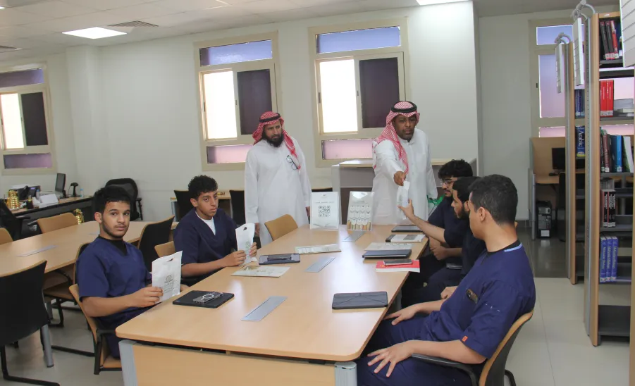 Nursing Students visit College Library as Part of Library Week Activities -  طلاب كلية التمريض يزورون مكتبة الكلية ضمن أسبوع المكتبة