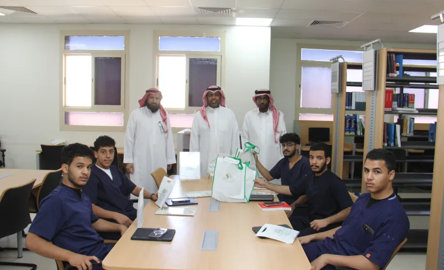 Nursing Students visit College Library as Part of Library Week Activities -  طلاب كلية التمريض يزورون مكتبة الكلية ضمن أسبوع المكتبة