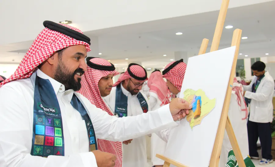The College of Nursing celebrates the 95th Saudi National Day  -  كلية التمريض تحتفي باليوم الوطني الـ95 بشعار "عزّنا بطبعنا"