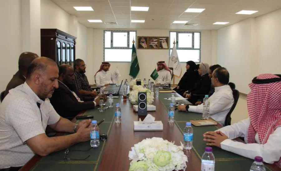 A team of the Vice-Rector's Office visit several colleges  -  فريق الزيارات