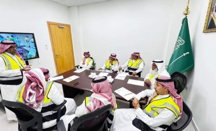 الإدارة العامة للخدمات تقيم دورات مكثفة للعاملين في الميدان للتعامل الأمثل مع المخاطر -  1