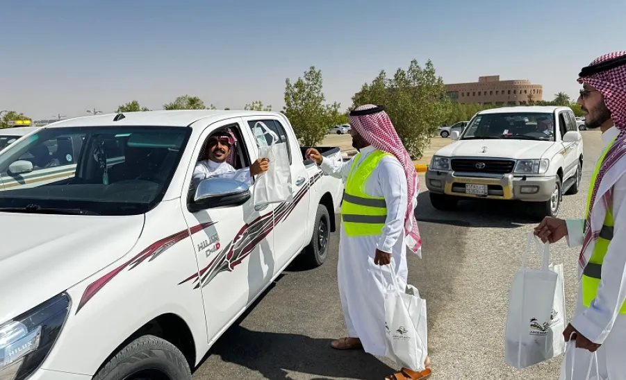 Salik Center for Traffic Safety distributes First Aid Kits to Students -  1
