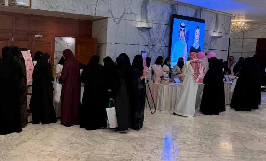 College of Nursing leads Health Awareness Campaign on Breast Cancer at the Ministry of Interior Club -  كلية التمريض تنفذ مبادرة "التبكيرة خيرة" للتوعية بسرطان الثدي في نادي منسوبي وزارة الداخلية