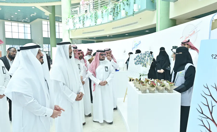 الجامعة ممثلة بالكلية التطبيقية تُقيم معرضاً وجلسات حوارية بمناسبة اليوم العالمي للمحاسبة -  اليوم العالمي للمحاسبة
