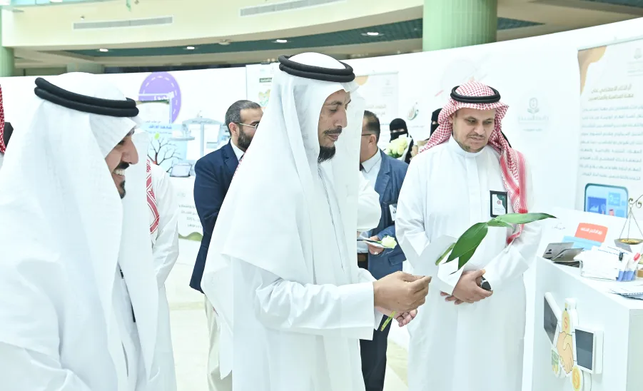 الجامعة ممثلة بالكلية التطبيقية تُقيم معرضاً وجلسات حوارية بمناسبة اليوم العالمي للمحاسبة -  اليوم العالمي للمحاسبة