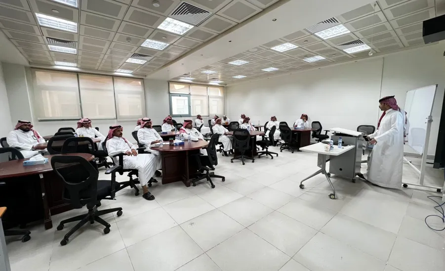 The General Administration of Occupational Health and Environment completes Field Safety Workshop Plan -  الإدارة العامة للصحة المهنية والبيئة تُنهي مراحل خطة ورش العمل الميدانية لإستخدام وسائل السلامة بمقرات الجامعة إخلاء لمقرات الجامعة