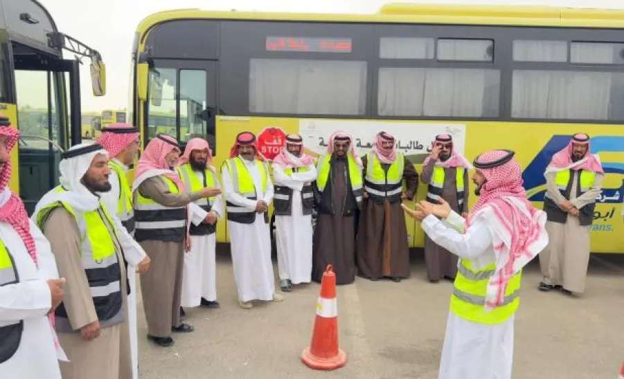 The General Administration of Services conducts Workshops for Bus Drivers  -  1