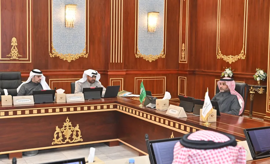 رئيس الجامعة يدشن البرامج البحثية المدعومة من الجامعة للعام ٢٠٢٦ -  تدشين البرامج البحثية